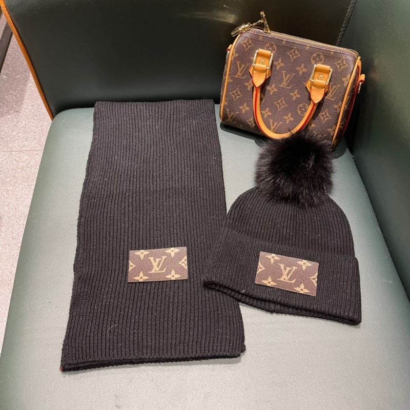 Louis Vuitton Caps Scarfs